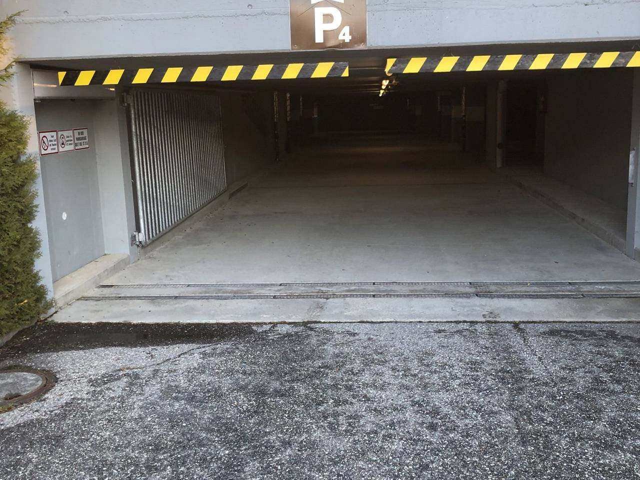 Entrance to the underground car park – free space for every apartment on the Gerlitzen Alpe