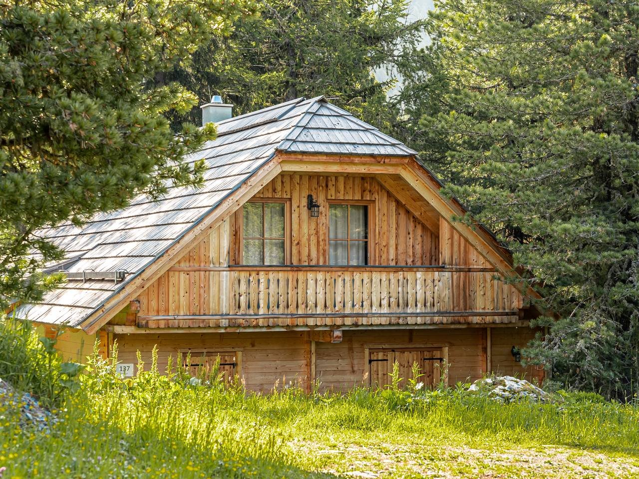 Timber chalet with shingle roof on the Turracher Höhe