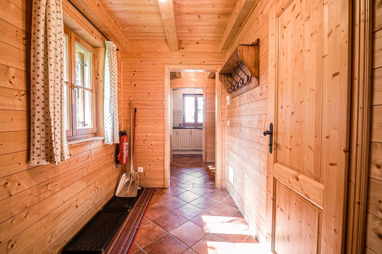 Entrance hall with coat rack – room for ski and hiking gear